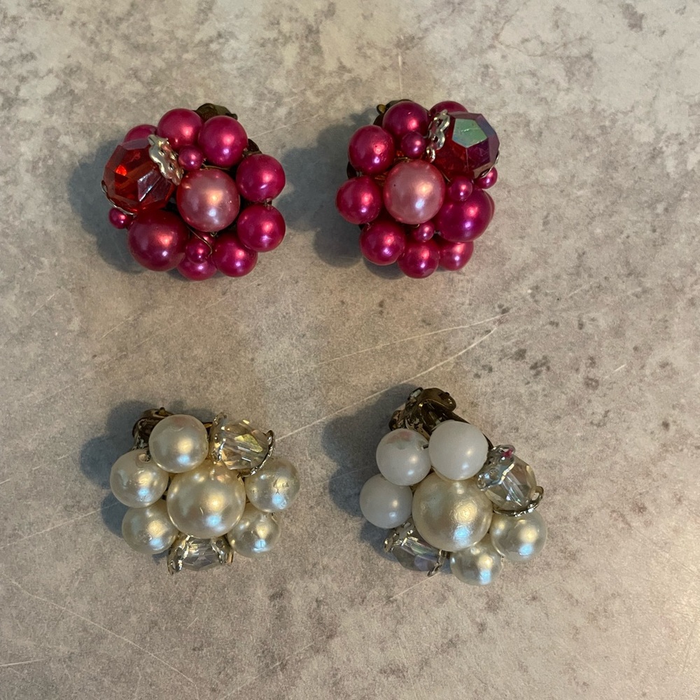Vintage Clip On Earrings White & Fuschia Beaded Cluster Estate Jewelry Japan